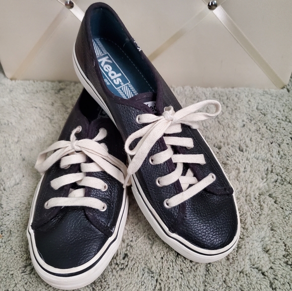 Keds Black Pebbled Leather Triple Kicks 7.5